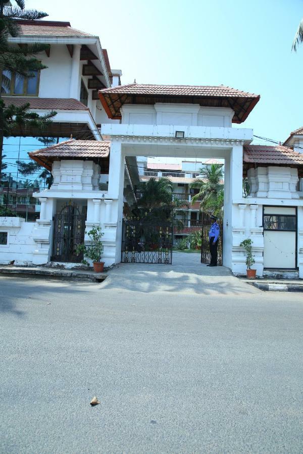 The Byke Puja Samudra Hotel Kovalam Kültér fotó